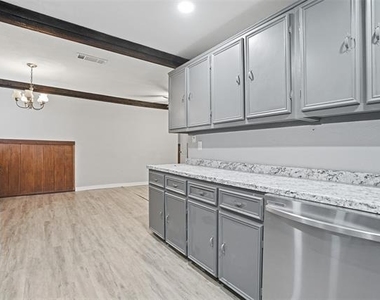 1412 Chase Avenue - Photo Thumbnail 7