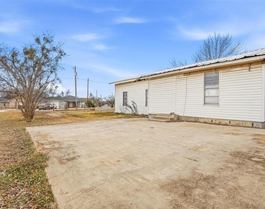 1412 Chase Avenue - Photo Thumbnail 18