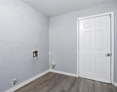 1412 Chase Avenue - Photo Thumbnail 17
