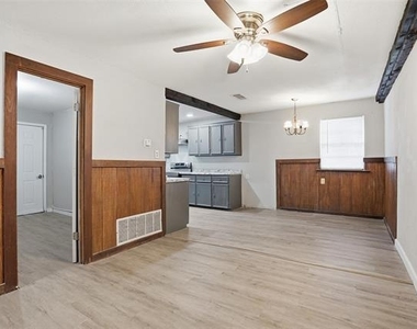1412 Chase Avenue - Photo Thumbnail 2