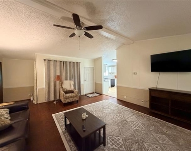 7810 West Lakeshore - Photo Thumbnail 19