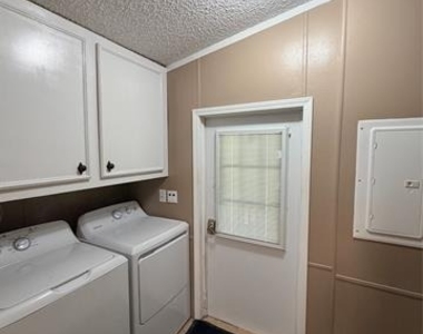 7810 West Lakeshore - Photo Thumbnail 5