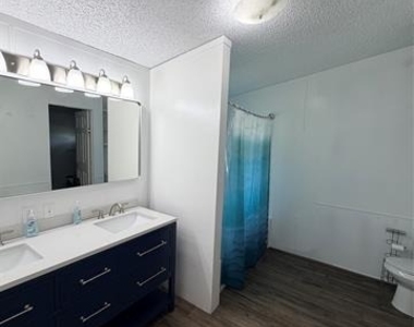 7810 West Lakeshore - Photo Thumbnail 25