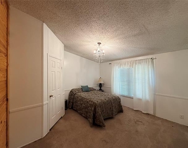 7810 West Lakeshore - Photo Thumbnail 6