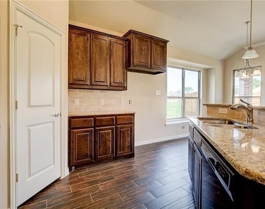 2100 Mcallister - Photo Thumbnail 12