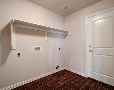 2100 Mcallister - Photo Thumbnail 29