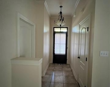 547 Fox Cove - Photo Thumbnail 2