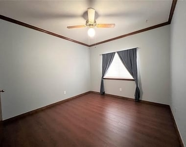 738 Ridgemont Drive - Photo Thumbnail 3