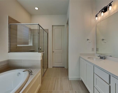 15672 Desert Broom Road - Photo Thumbnail 9