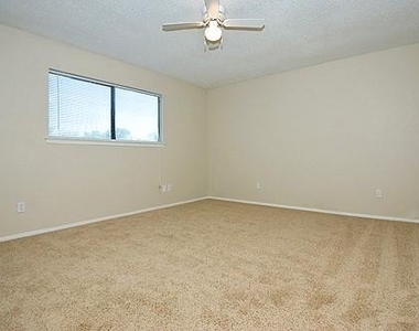 5309 Maple Court - Photo Thumbnail 7