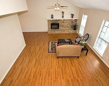 5309 Maple Court - Photo Thumbnail 4