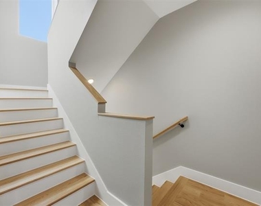 2214 Annex Avenue - Photo Thumbnail 31