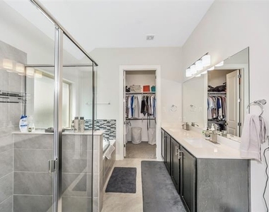 2124 Bailey Street - Photo Thumbnail 17
