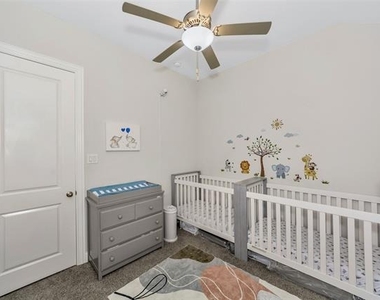 2124 Bailey Street - Photo Thumbnail 20
