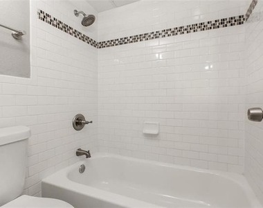 4319 Mckinney Avenue - Photo Thumbnail 15