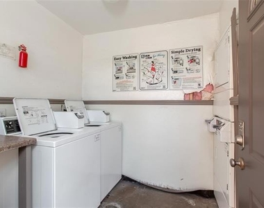 4319 Mckinney Avenue - Photo Thumbnail 17
