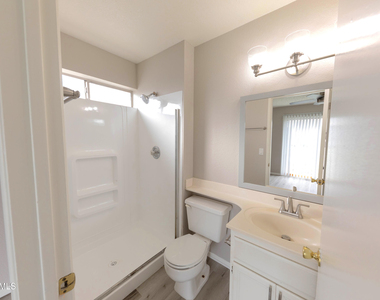 10713 W Campbell Avenue - Photo Thumbnail 20
