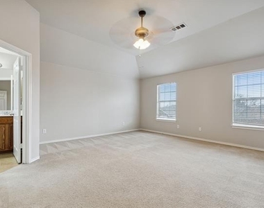 10813 Middleglenn Road - Photo Thumbnail 8