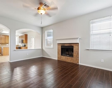 10813 Middleglenn Road - Photo Thumbnail 5