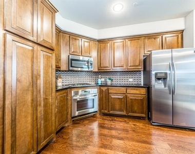 5722 Kate Avenue - Photo Thumbnail 2