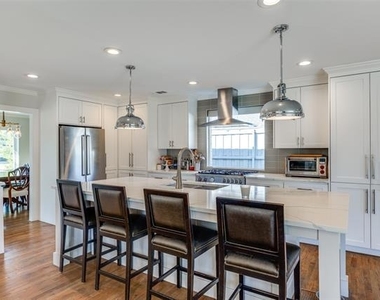 6441 Park Lane - Photo Thumbnail 8