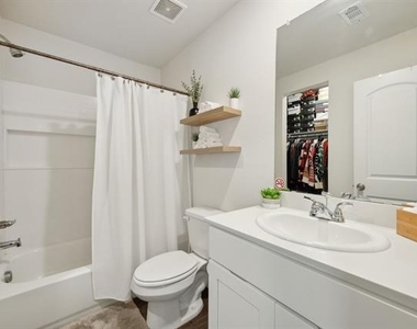 2326 Harding Street - Photo Thumbnail 19