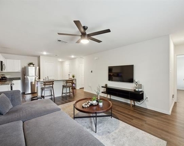 2326 Harding Street - Photo Thumbnail 16