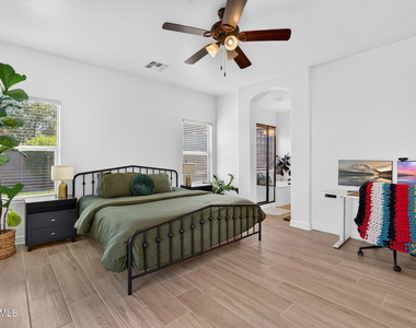 823 W Witt Avenue - Photo Thumbnail 7