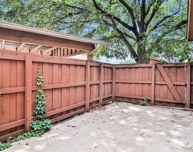 5720 Cedar Creek Drive - Photo Thumbnail 20