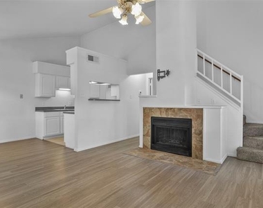 5720 Cedar Creek Drive - Photo Thumbnail 7