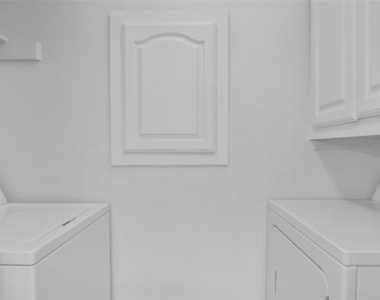 5720 Cedar Creek Drive - Photo Thumbnail 13