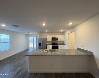 1448 E Peggy Drive - Photo Thumbnail 4