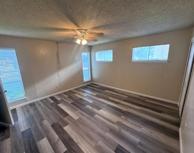 13509 Red Fern Lane - Photo Thumbnail 14