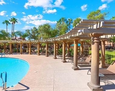7009 E Acoma Drive - Photo Thumbnail 10