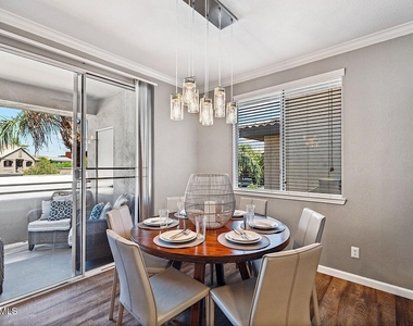 7009 E Acoma Drive - Photo Thumbnail 3