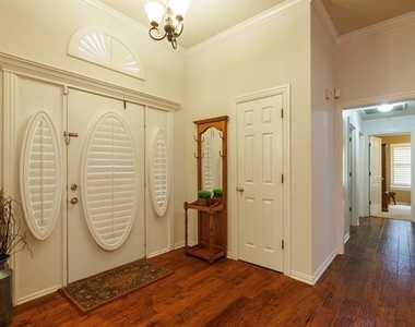 3726 Pensacola Drive - Photo Thumbnail 4