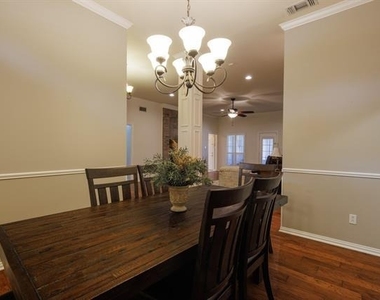 3726 Pensacola Drive - Photo Thumbnail 6