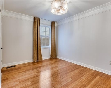 1112 Kings Highway - Photo Thumbnail 3