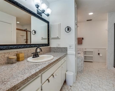 1112 Kings Highway - Photo Thumbnail 8