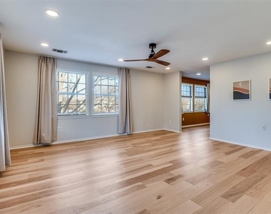 1112 Kings Highway - Photo Thumbnail 6