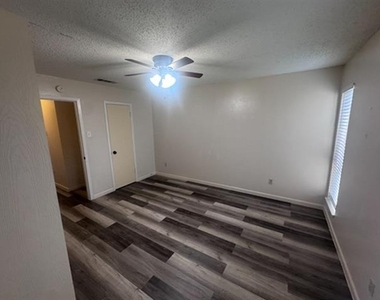 13511 Red Fern Lane - Photo Thumbnail 21