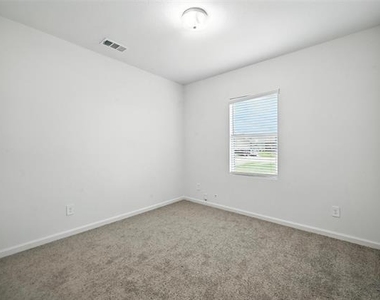 1637 Escondido Drive - Photo Thumbnail 7