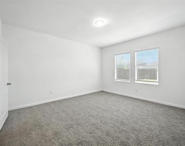 1637 Escondido Drive - Photo Thumbnail 18