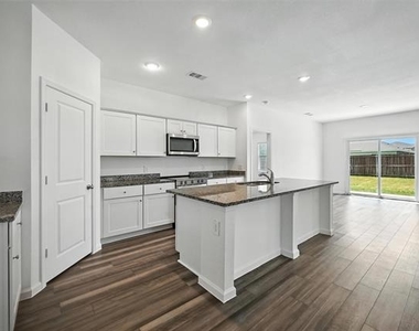 1637 Escondido Drive - Photo Thumbnail 9
