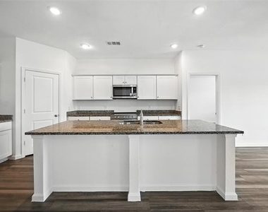 1637 Escondido Drive - Photo Thumbnail 11