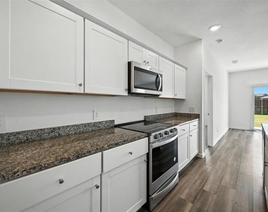 1637 Escondido Drive - Photo Thumbnail 14