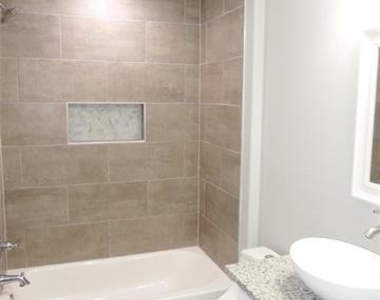 608 E College Street - Photo Thumbnail 10