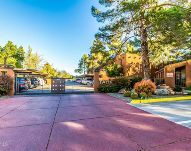 4704 E Paradise Village Parkway N - Photo Thumbnail 31