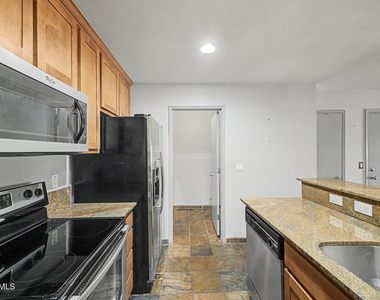 4704 E Paradise Village Parkway N - Photo Thumbnail 11