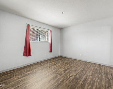 4704 E Paradise Village Parkway N - Photo Thumbnail 12